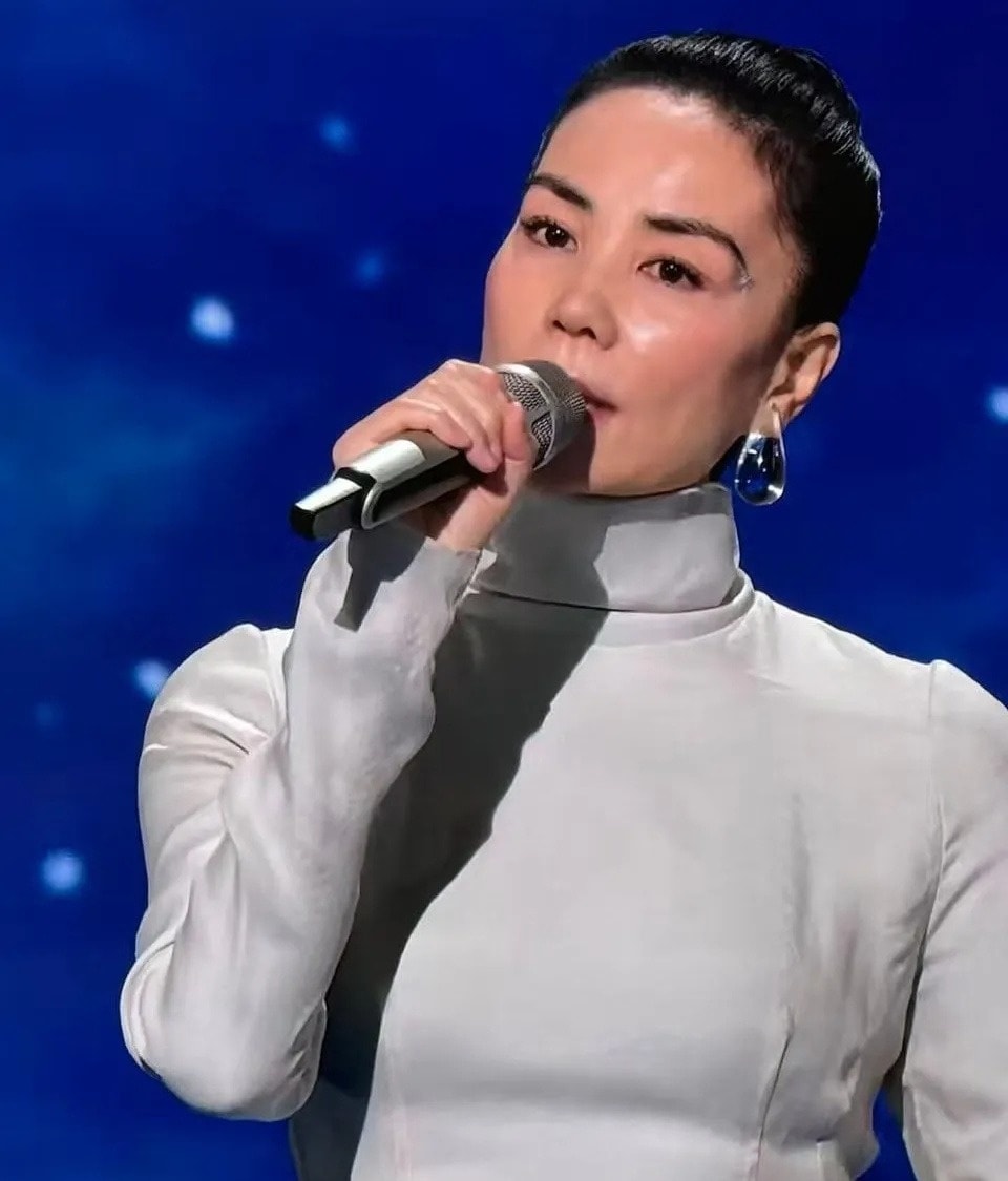 Vương Phi ảnh 1 Vuong Phi anh 1