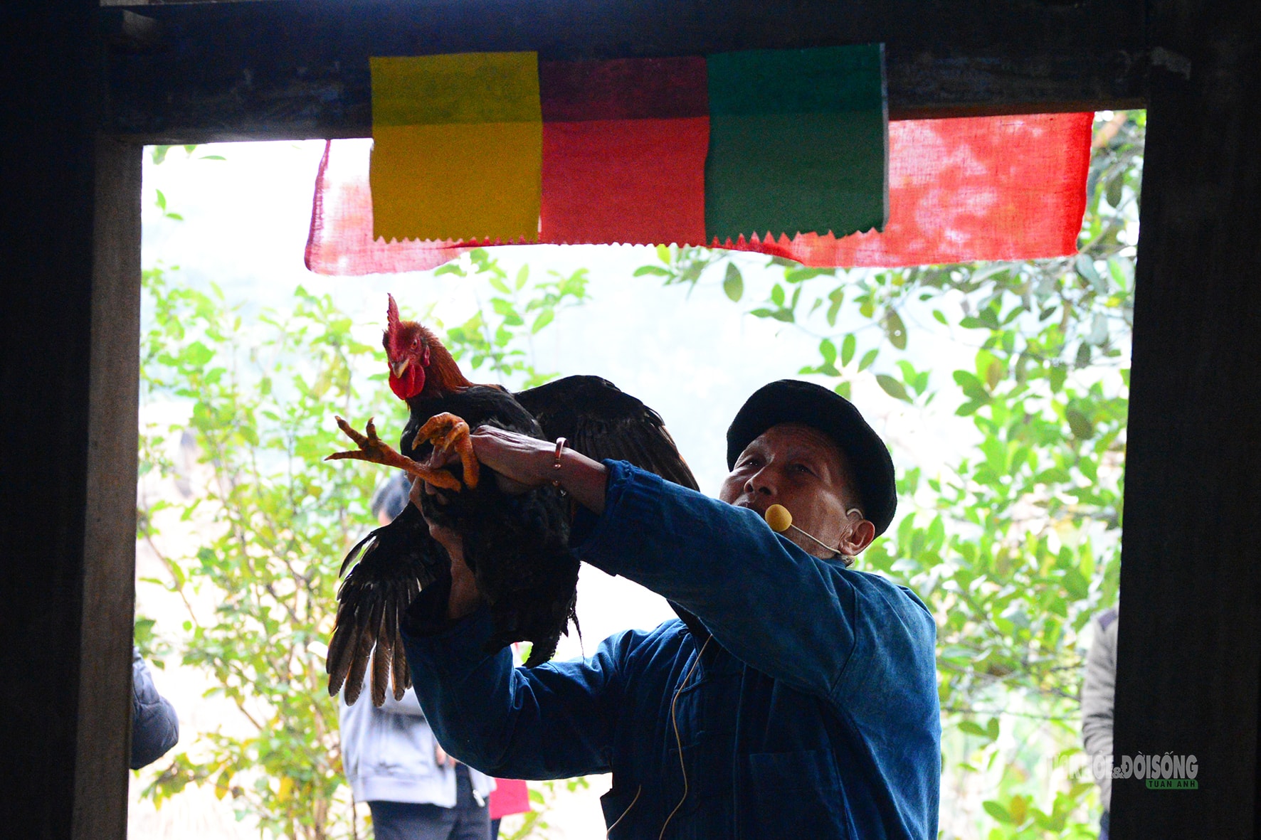 Người Mông đón Tết ở Thủ đô- Ảnh 6.