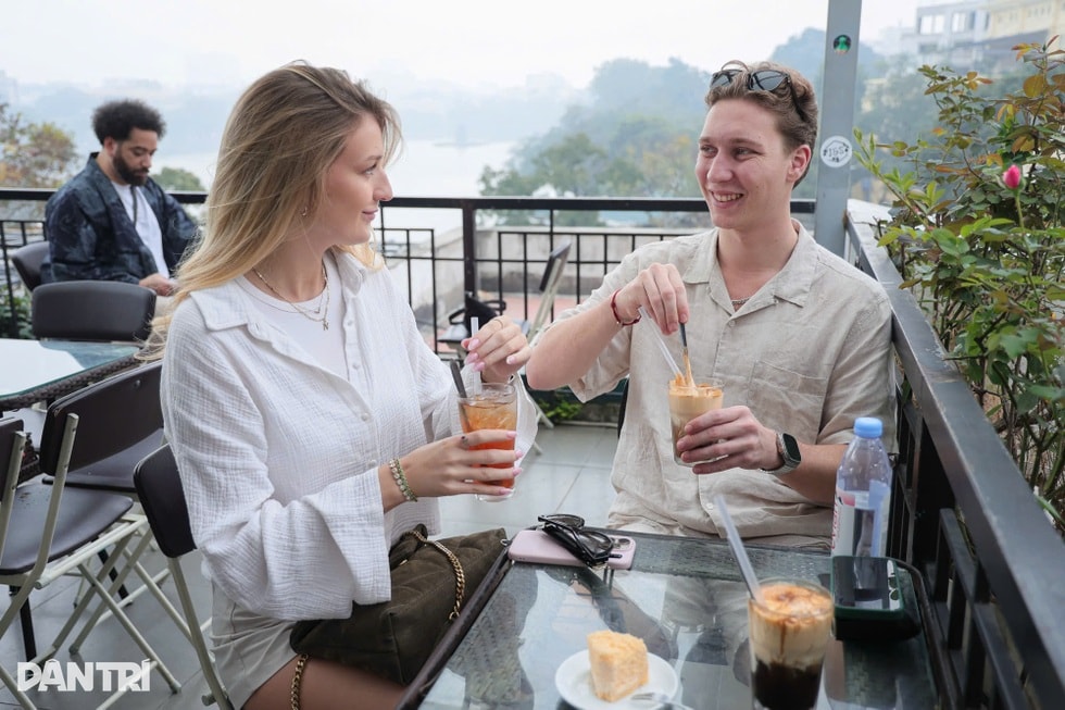 Hà Nội: Gợi ý 5 quán cà phê phù hợp chụp ảnh áo dài, tụ họp đầu năm - 4