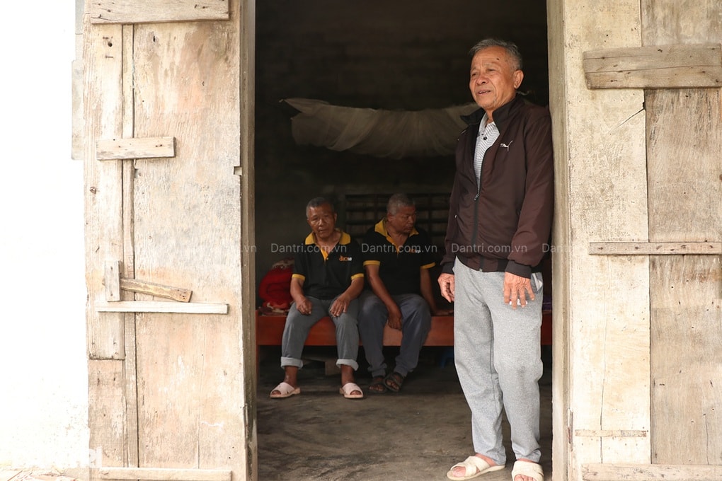 Bệnh binh bị tai biến gồng mình “gánh” 4 người em tâm thần - 3