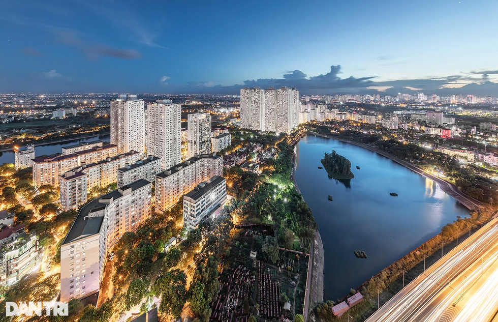 Cơ hội vàng để đất nước thực hiện bước chuyển mình mang tính đột phá - 3 Cơ hội vàng để đất nước thực hiện bước chuyển mình mang tính đột phá - 3