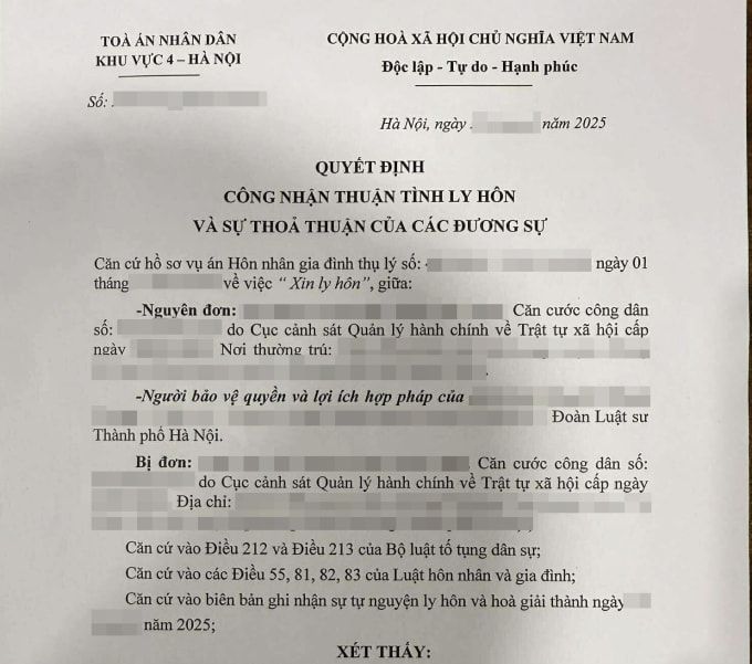 Một quyết định công nhận thuận tình ly hôn. Ảnh: Linh Đan