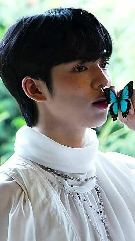 Một buổi chụp hình tạp chí của vận động viên Cha Jun-Hwan