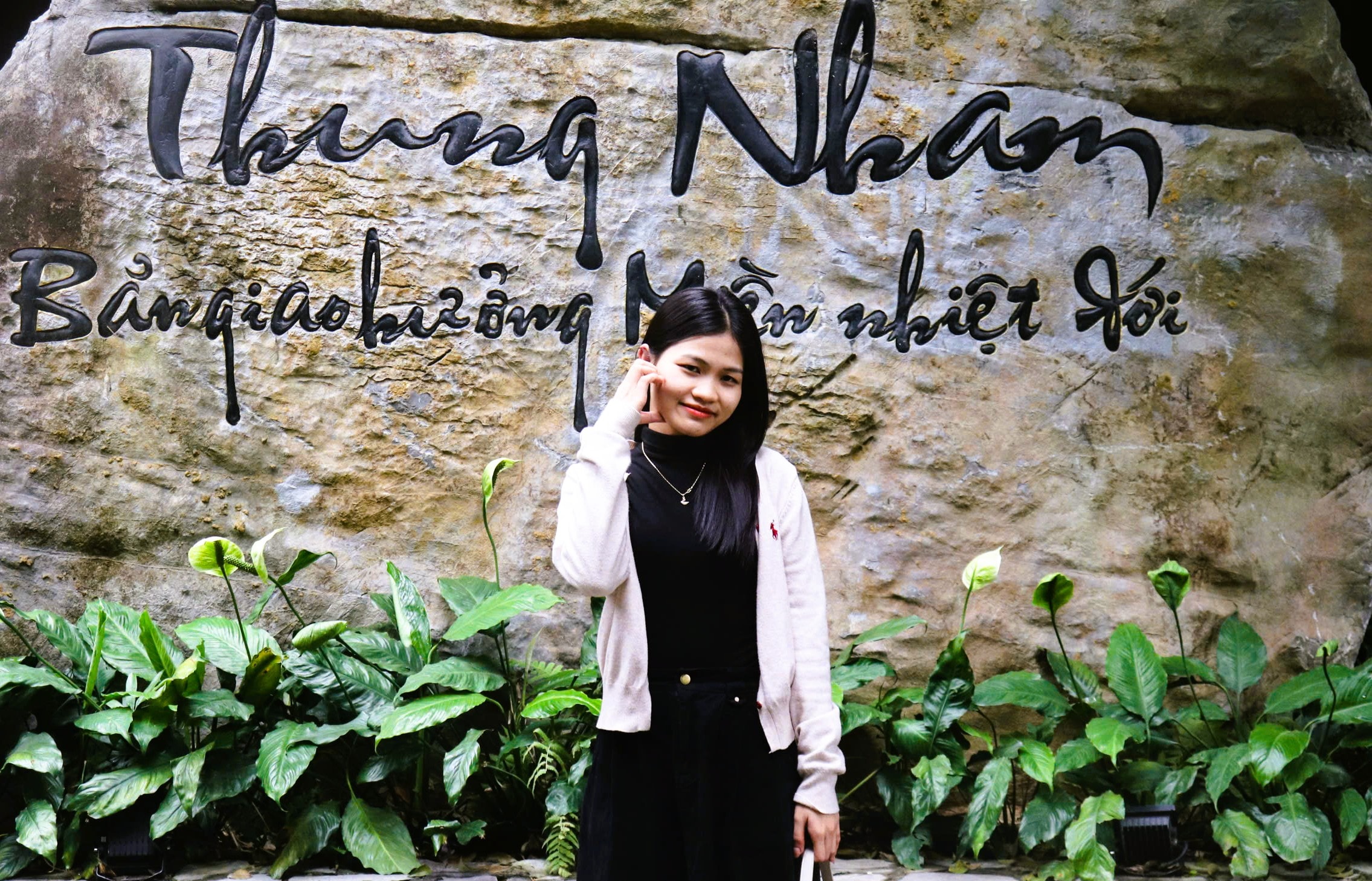 Khách du lịch đổ về Ninh Bình du Xuân, nhiều điểm du lịch quá tải - Ảnh 12.