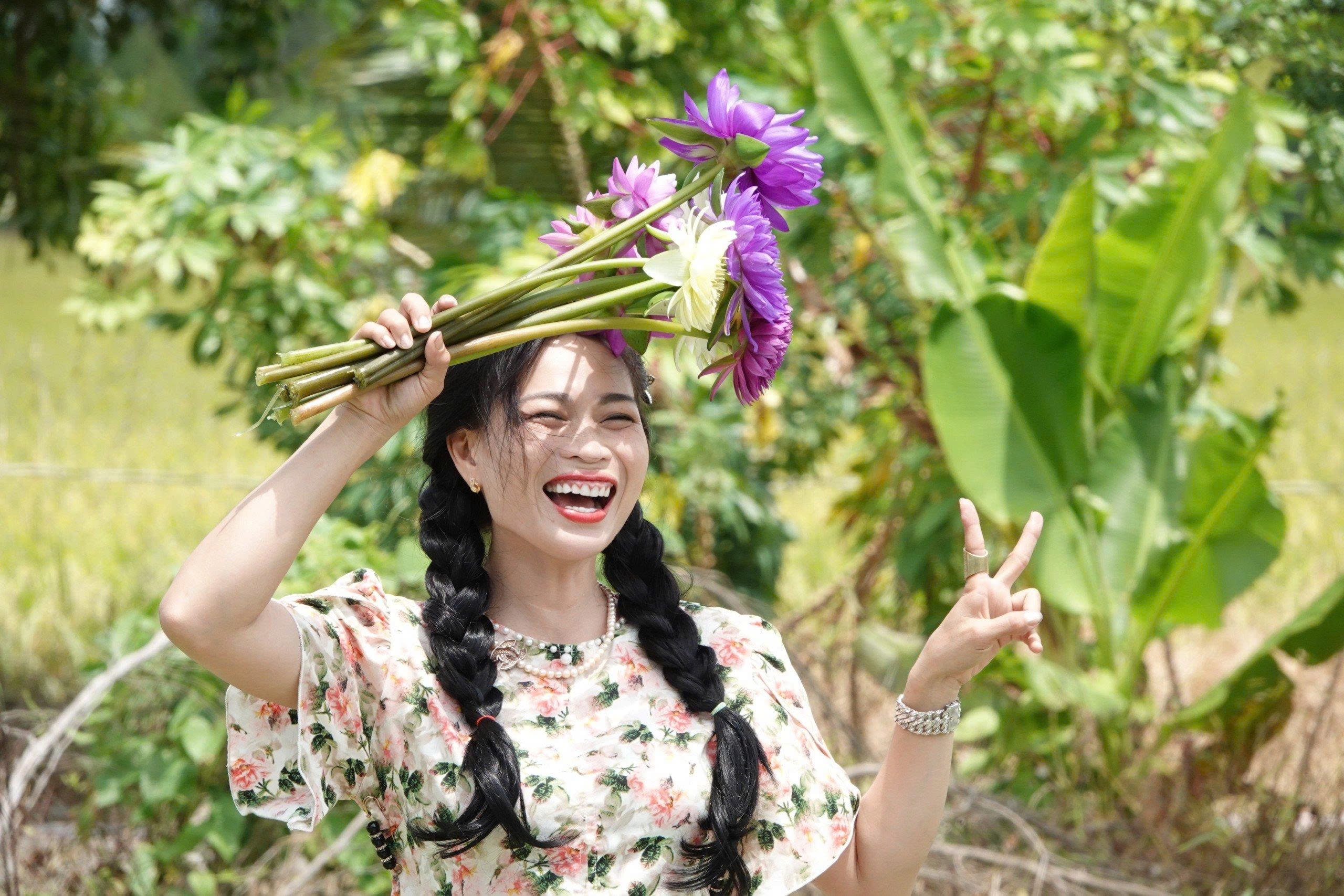 Kinh doanh hoa súng kiểng: Cách phụ nữ Cần Thơ thu lợi triệu đồng mỗi ngày - Ảnh 10.