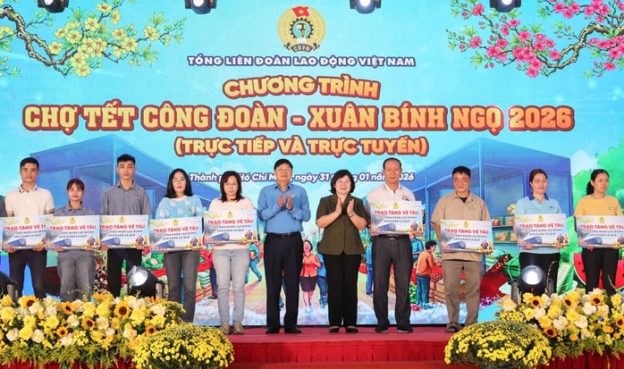 Chợ Tết Công đoàn trực tuyến đã phục vụ 215.000 lượt công nhân lao động mua sắm trị giá gần 110 tỉ đồng - Ảnh 1.