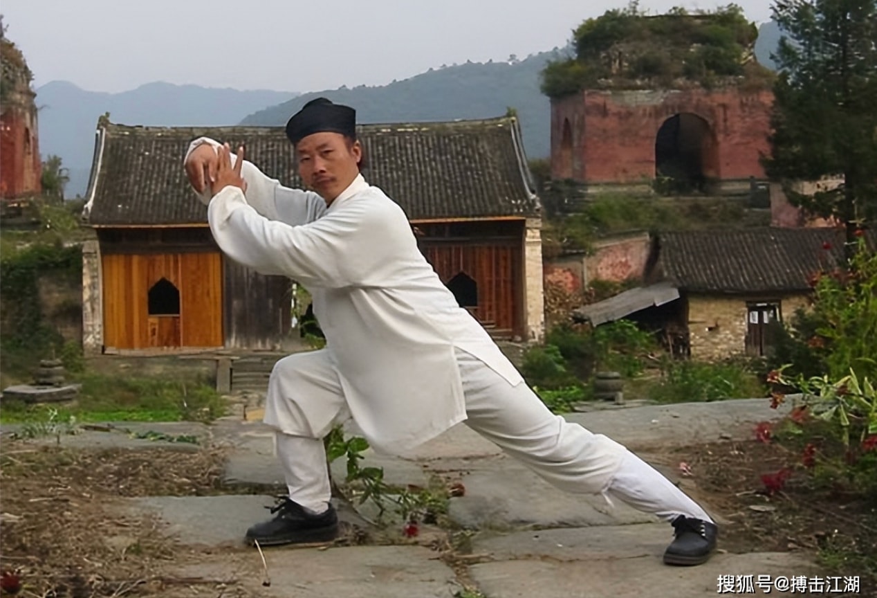 Chung Vân Long là chưởng môn đời thứ 14 phái Tam Phong Võ Đang. (Nguồn: Sohu)