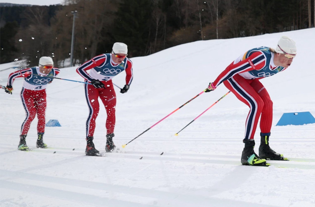 Klæbo vượt qua hai đồng đội người Na Uy là Harald Østberg Amundsen và Emil Iversen trong cuộc đua ngày 21/2. (Nguồn: NY Times)
