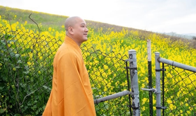 Nhà sư Thích Pháp Hòa. Ảnh: NXB cung cấp