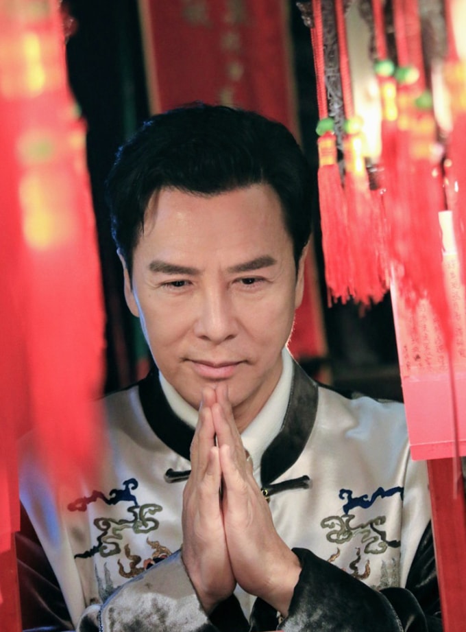 Chân Tử Đan mong ước vượt qua thử thách trong năm mới. Ảnh: On