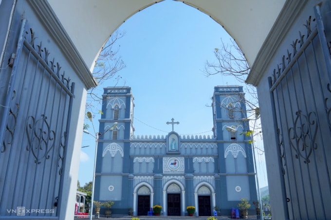 Nhà thờ giáo xứ Phú Thượng, xã Hòa Sơn (cũ). Ảnh: Nguyễn Đông