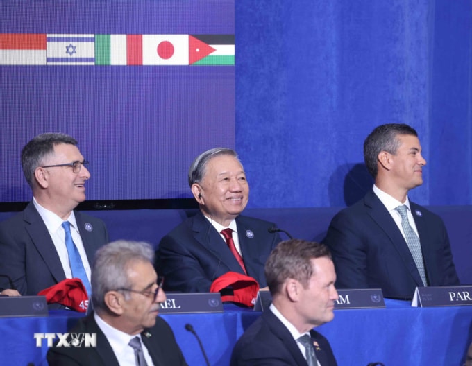 Tổng Bí thư Tô Lâm và các đại biểu dự phiên khai mạc Hội đồng Hòa bình về Gaza. Ảnh: TTXVN