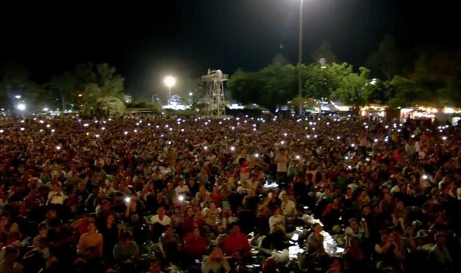 300 . 000 Người tham gia Hội Xuân núi Bà Đen năm 2026 tại Tây Ninh - Ảnh 8. 300 . 000 Người tham gia Hội Xuân núi Bà Đen năm 2026 tại Tây Ninh - Ảnh 8.