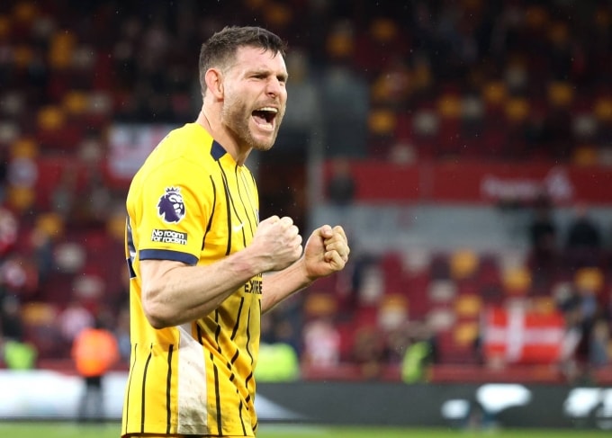 Milner mừng trận Brighton thắng Brentford 2-0 ở vòng 27 Ngoại hạng Anh tối 21/2. Ảnh: PA
