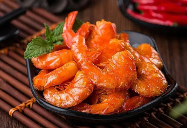 5 nhóm người không nên ăn tôm dù thích đến mấy kẻo "rước bệnh vào người" - Ảnh 1.