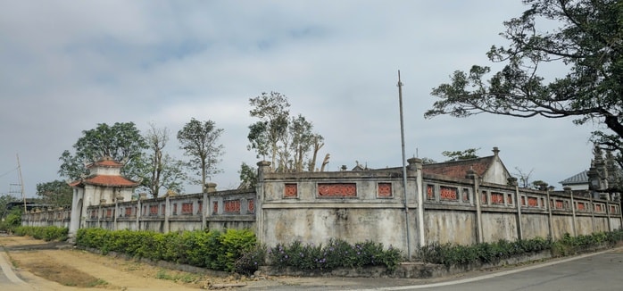 Cận cảnh đền thờ vua Mai Hắc Đế ở Hà Tĩnh  - Ảnh 3.