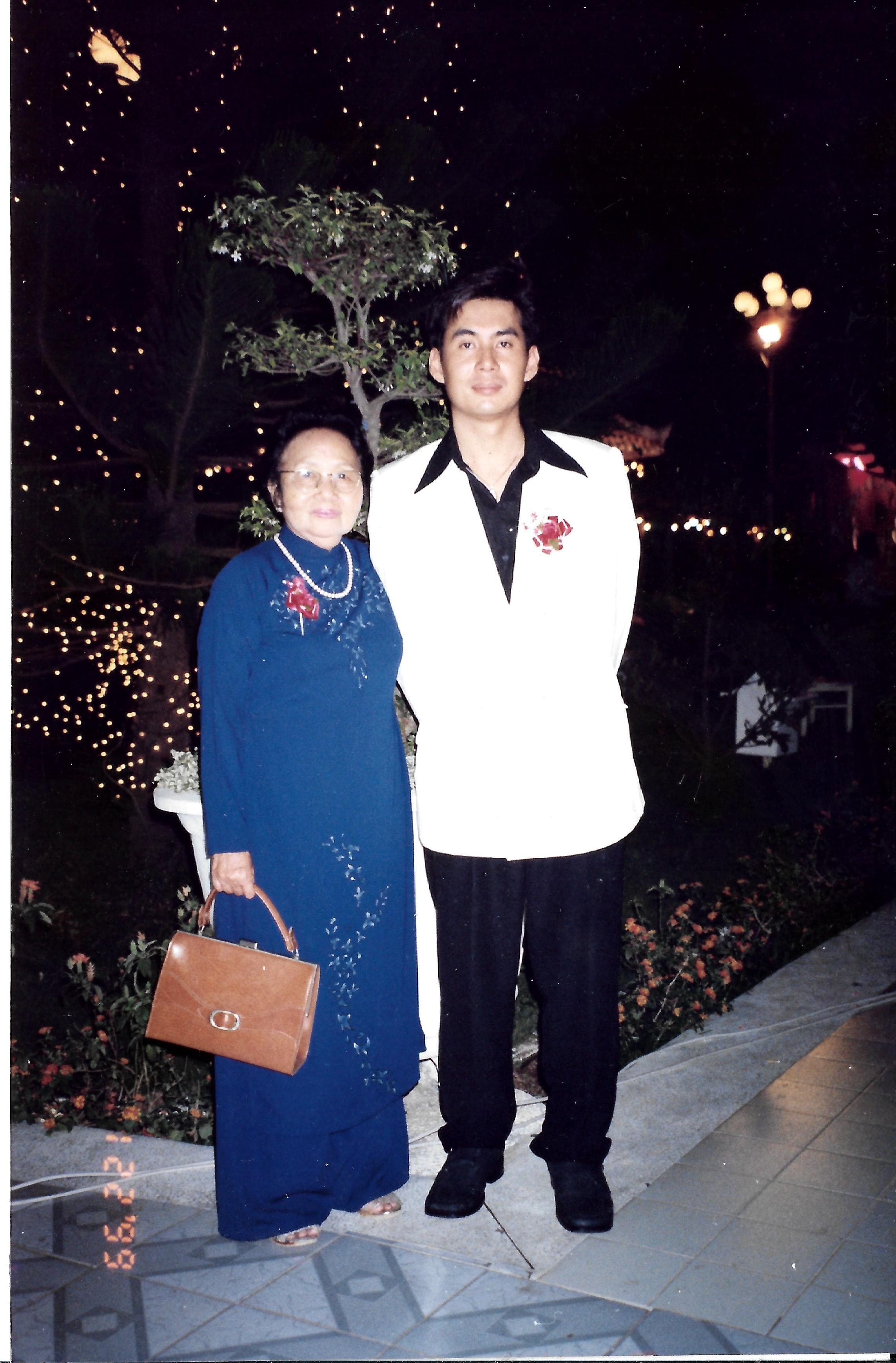 Đoan Trường và mẹ.