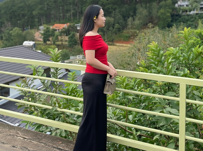 Chị Nhi tự tin tạo dáng sau khi giảm 17 kg. Ảnh: Nhân vật cung cấp