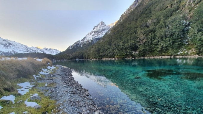 Hồ Rotomairewhenua trong công viên quốc gia Nelson Lakes (New Zealand). Ảnh: CNN