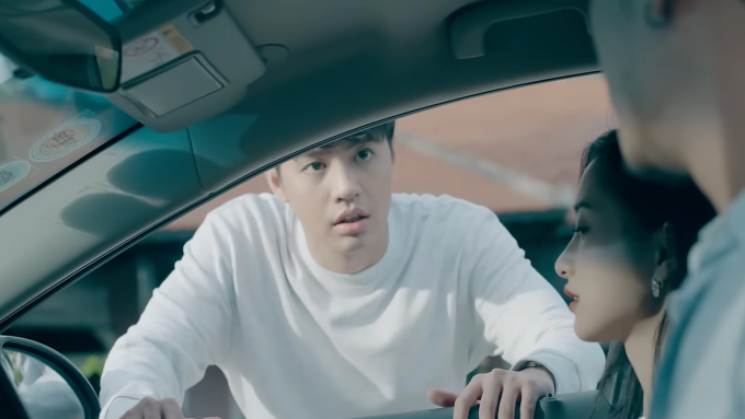 Cảnh quay trong MV Chạm khẽ tim anh một chút thôi do Noo Phước Thịnh đóng.