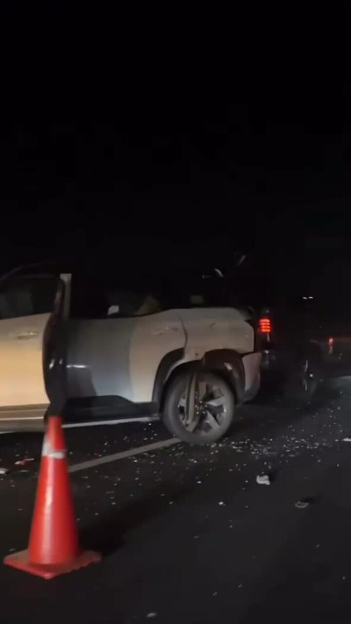 5 xe tông liên hoàn trên cao tốc Phan Thiết – Dầu Giây