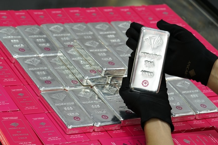 Giá vàng , bạc tăng mạnh ngày 23 - 2: Xu hướng mới trên thị trường tài chính - Ảnh 3.