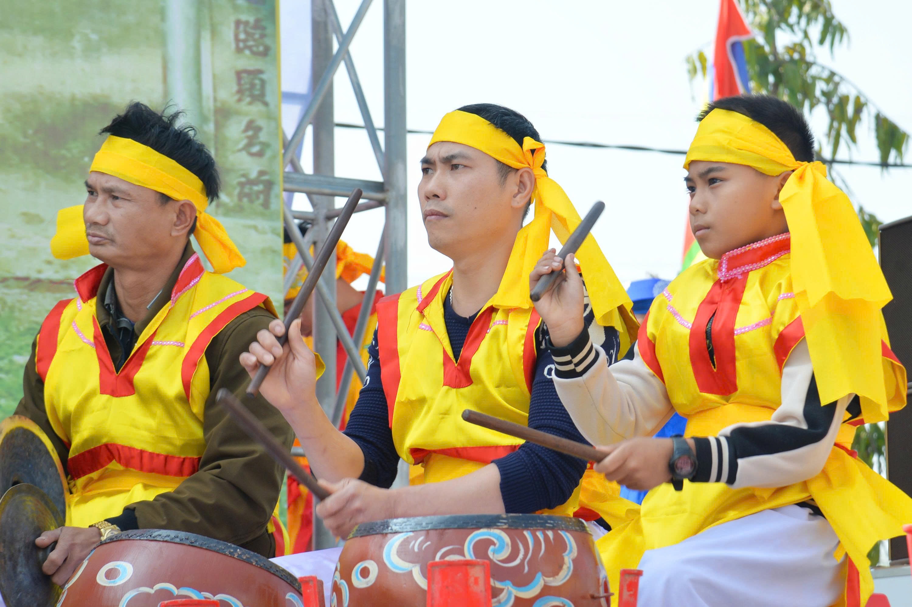 Thanh âm linh thiêng của trống tế ngày Xuân- Ảnh 3. Thanh âm linh thiêng của trống tế ngày Xuân- Ảnh 3.