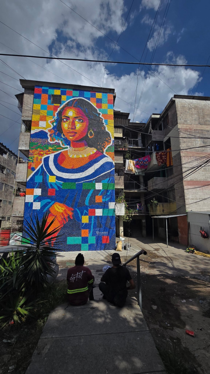 Toàn cảnh bức tranh từ nắp chai nhựa. Ảnh: Óscar Olivares