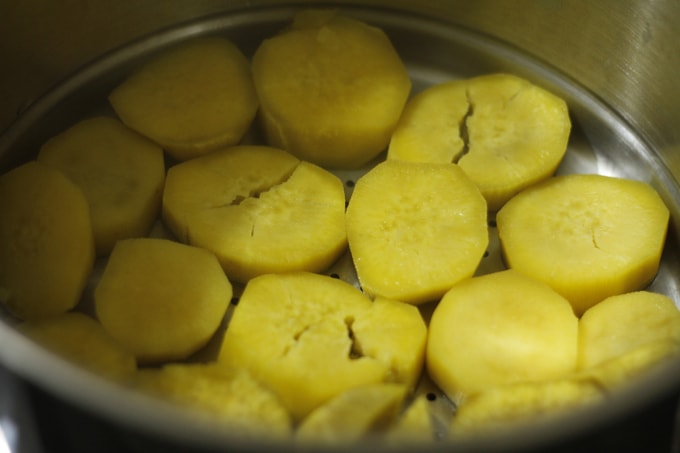 Khoai lang giàu chất xơ. Ảnh: Bùi Thủy