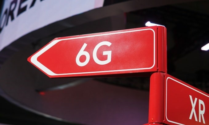 Biển hiệu khu trải nghiệm mạng 6G của một nhà mạng tại sự kiện MWC 2023. Ảnh: Lưu Quý