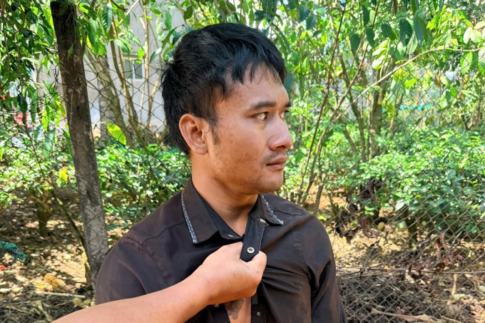 KJao khi bị khống chế. Ảnh: Hoài Thanh