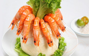 Nhặt được vật lạ nhấp nháy, bé 9 tuổi cầm lên chơi không ngờ thủng dạ dày, hỏng mắt - Ảnh 3.