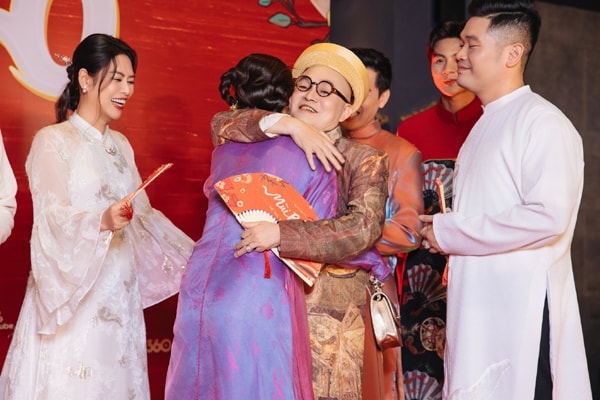 Bị đồn bất hòa với ê-kíp phim 'Mùi phở', Thu Trang khẳng định 'không có mâu thuẫn, hay xích mích nào'- Ảnh 2.