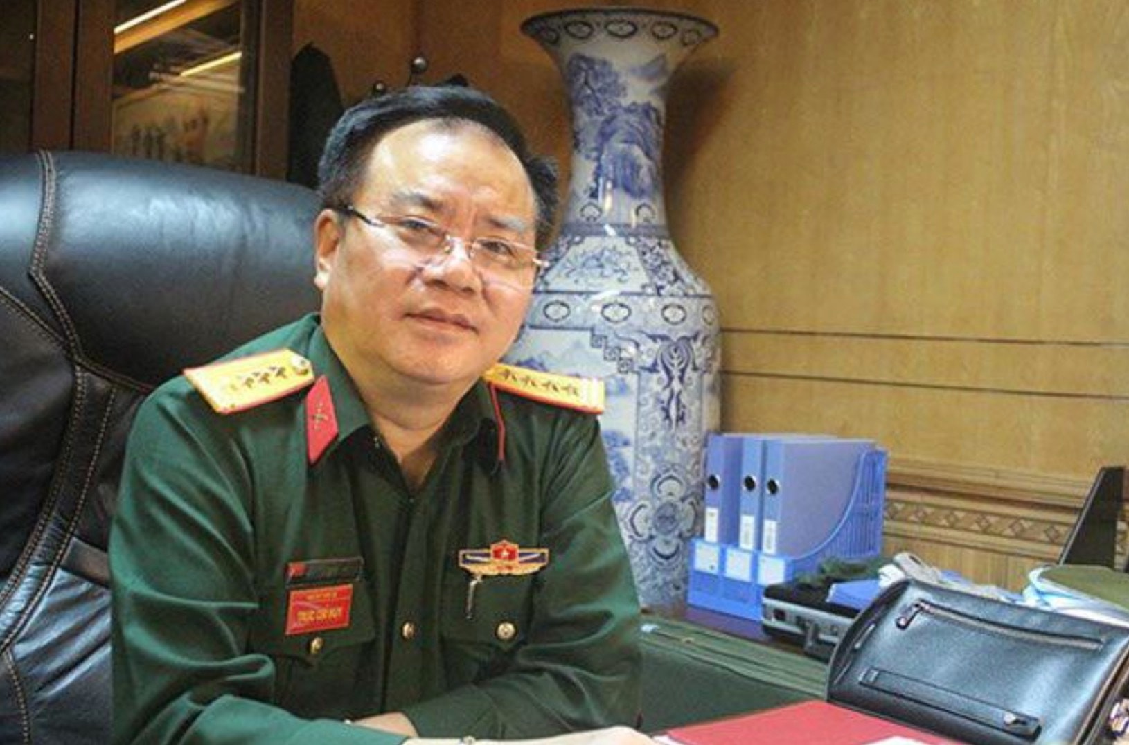 Đại tá, NSND Quốc Trượng từng giữ chức Giám đốc Nhà hát Chèo Quân đội.