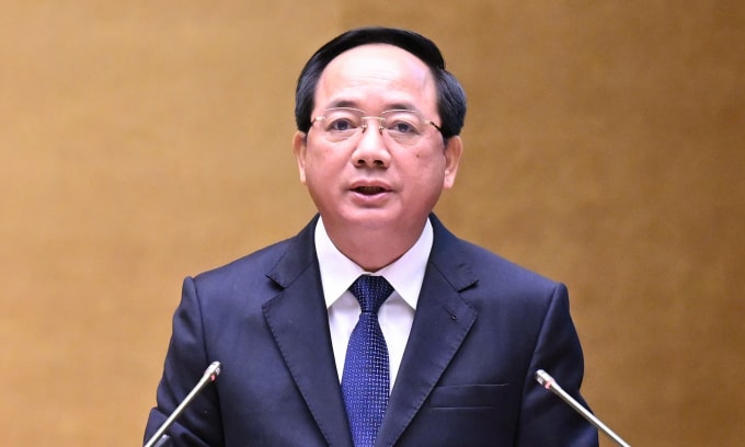 Trưởng ban Tuyên giáo và Dân vận Trung ương Trịnh Văn Quyết trình bày chuyên đề Nghị quyết 80 của Bộ Chính trị về phát triển văn hóa Việt Nam, sáng 25/2. Ảnh: Giang Huy