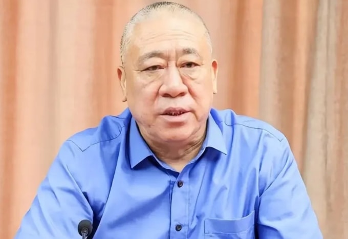 Chủ tịch công ty cần trục Khoáng Sơn Hà Nam Thôi Bồi Quân. Ảnh: Sina