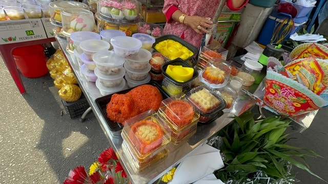 Mặt hàng cúng Thần Tài tăng giá gấp đôi dịp vía Thần Tài 2026 - Ảnh 3.