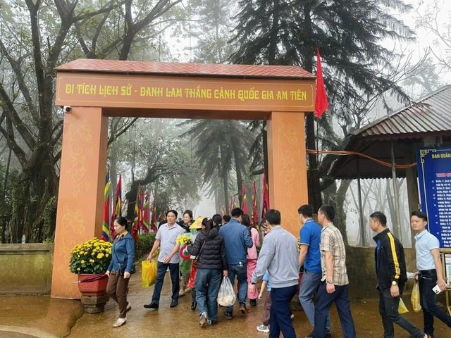 Lễ mở cổng trời nơi ‘huyệt đạo thiêng’ xứ Thanh- Ảnh 1. Lễ mở cổng trời nơi ‘huyệt đạo thiêng’ xứ Thanh- Ảnh 1.