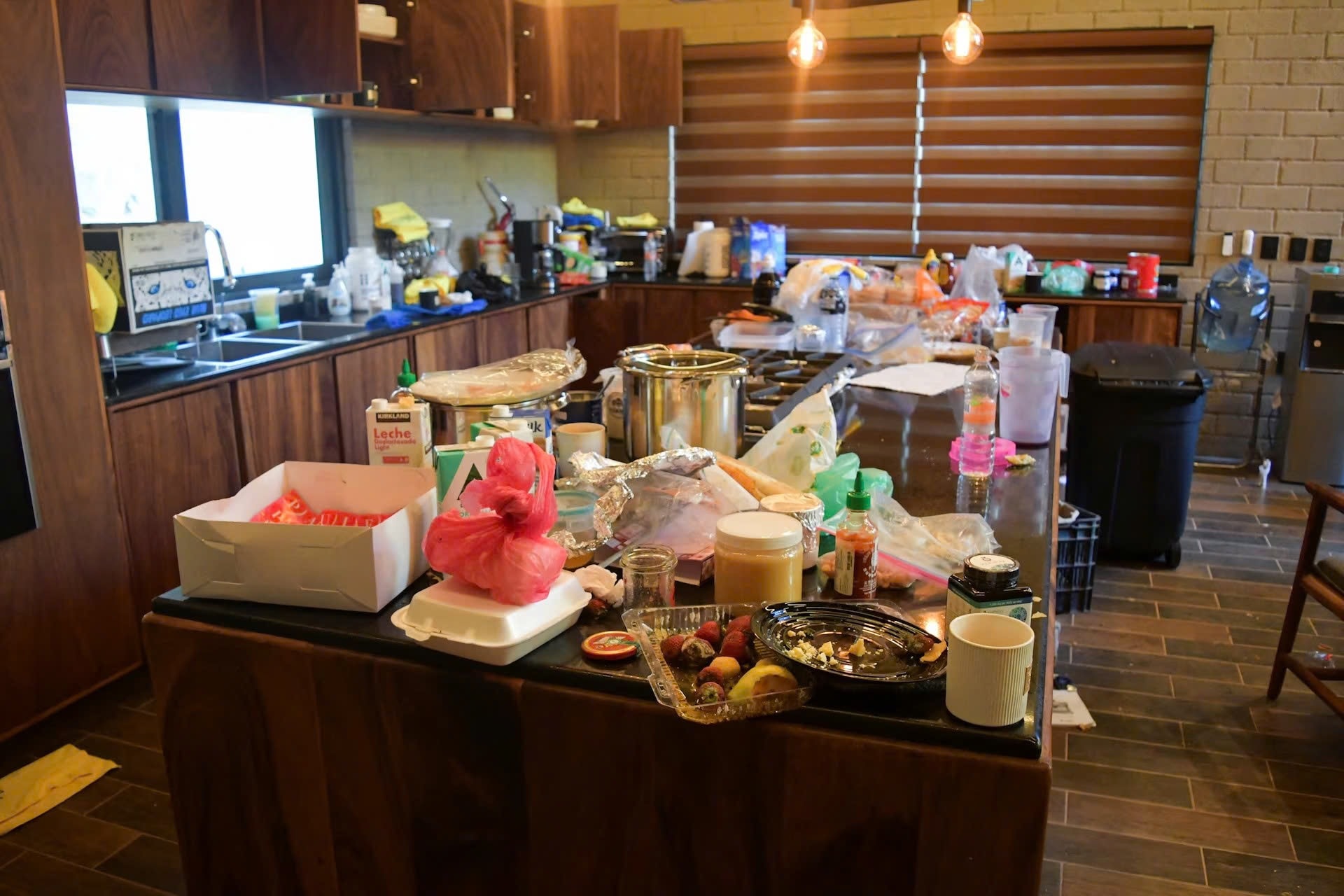 Bên trong nơi ẩn náu của trùm ma túy Mexico trước khi thiệt mạng - 4 Bên trong nơi ẩn náu của trùm ma túy Mexico trước khi thiệt mạng - 4