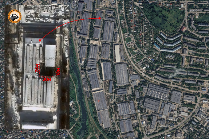 Lỗ thủng trên mái xưởng sản xuất tại nhà máy Votkinsk trong ảnh vệ tinh chụp sau cuộc tập kích của Ukraine. Ảnh: X/cyber_boroshno