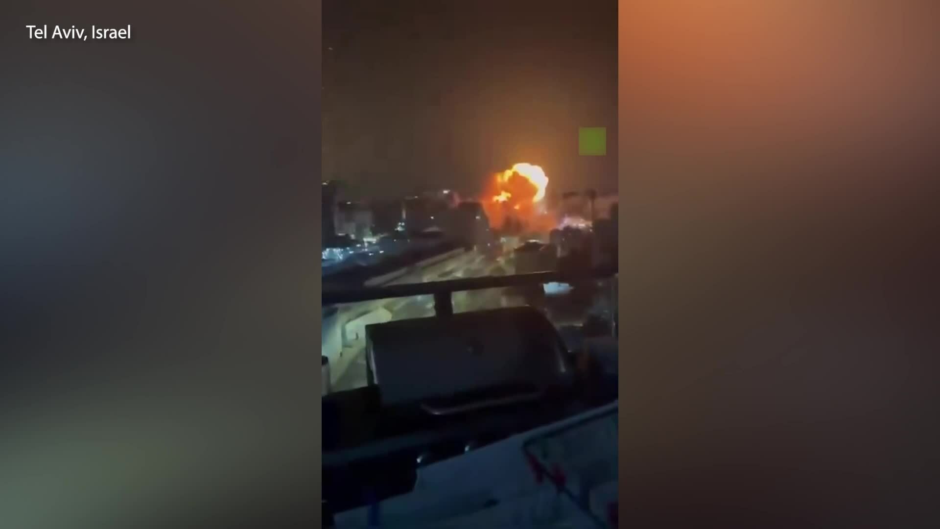 'Mưa tên lửa Iran' dội xuống Israel