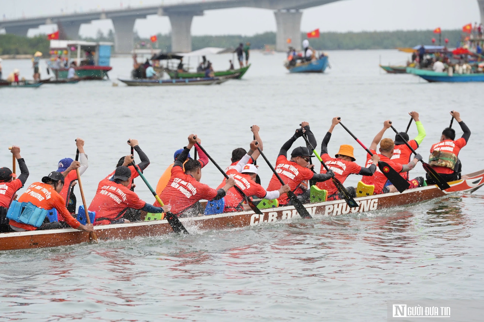 Đà Nẵng: Nhịp chèo khai xuân và khát vọng vươn mình của vùng cửa biển- Ảnh 10.