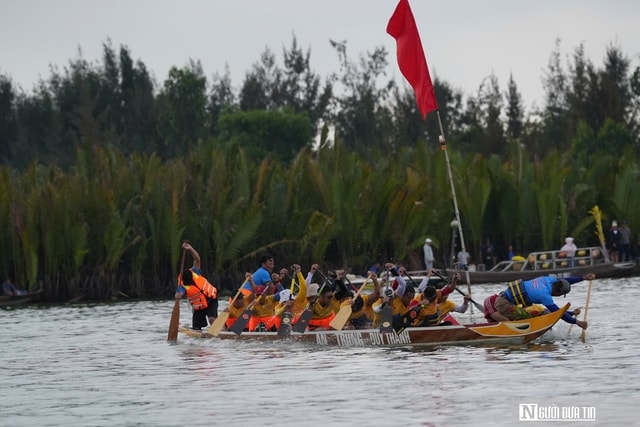 Đà Nẵng: Nhịp chèo khai xuân và khát vọng vươn mình của vùng cửa biển- Ảnh 21.