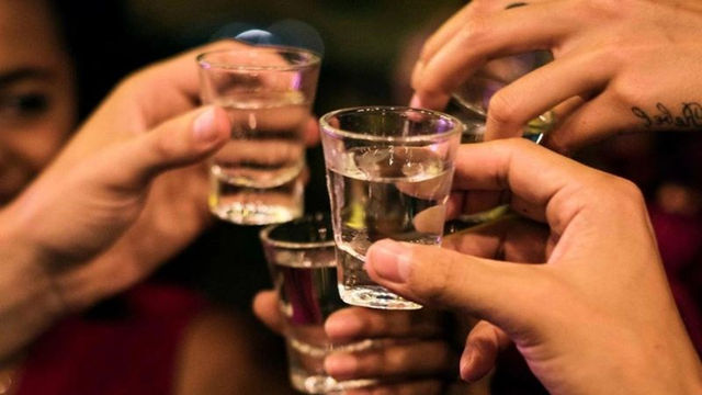 Bệnh gan tăng vọt sau Tết: Chuyên gia chỉ rõ thói quen "gánh nặng" nội tạng - Ảnh 2.