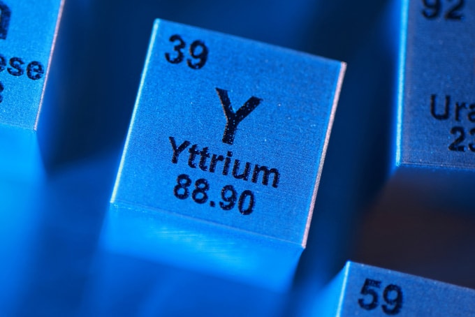 Biểu tượng nguyên tố Yttrium (Y). Ảnh: Reuters