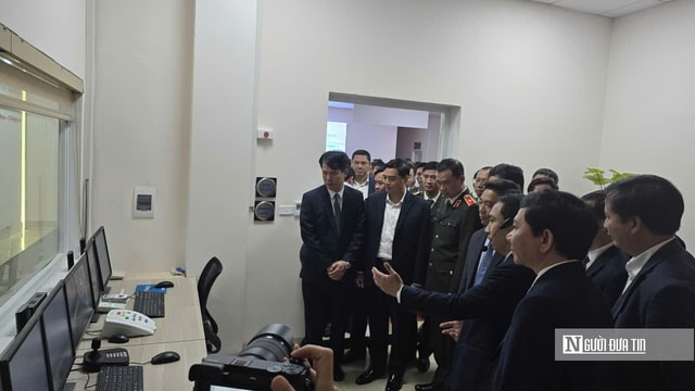 Thanh Hóa đưa vào sử dụng máy xạ trị ung thư hơn 105 tỷ đồng- Ảnh 3. Thanh Hóa đưa vào sử dụng máy xạ trị ung thư hơn 105 tỷ đồng- Ảnh 3.