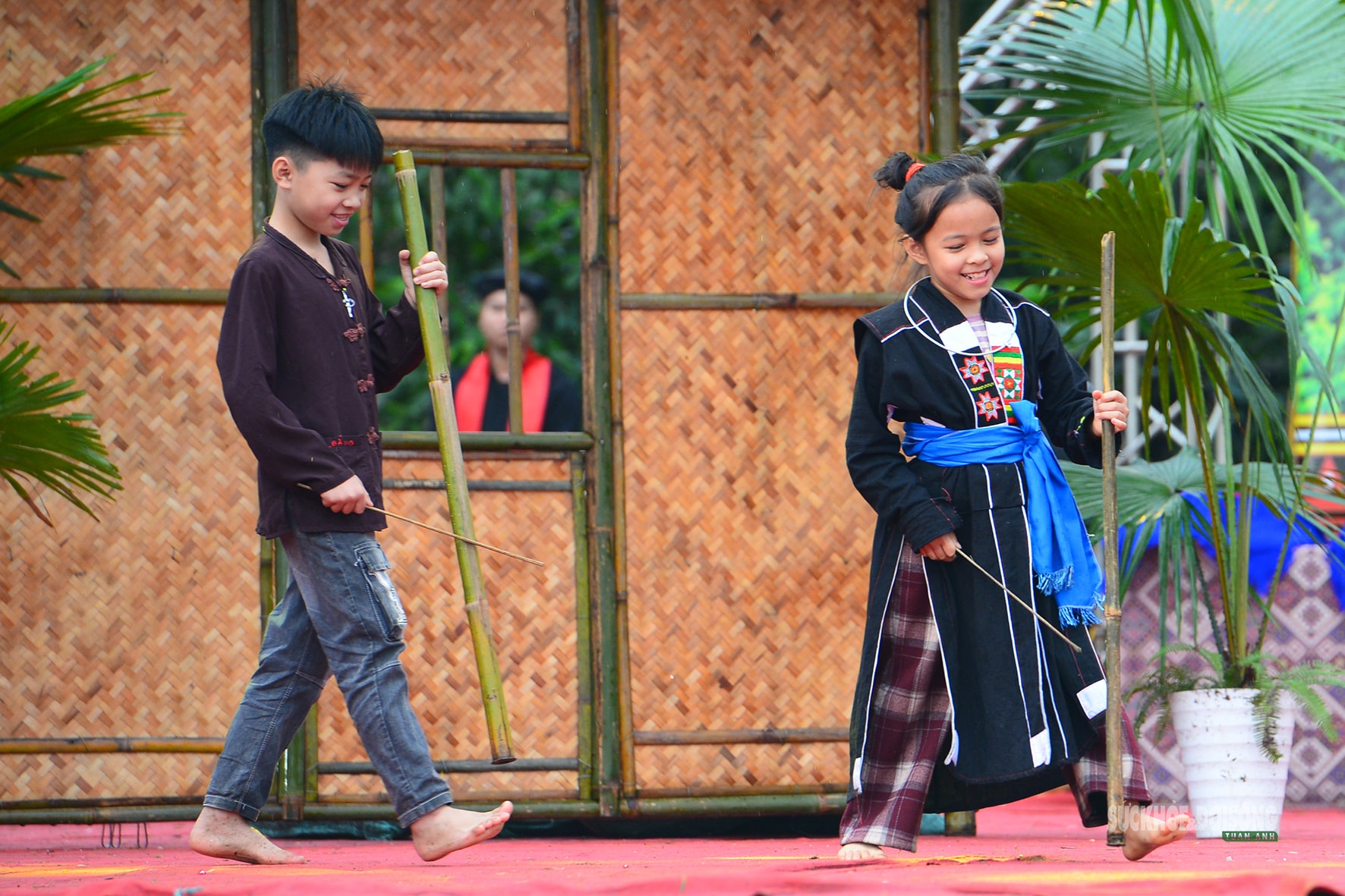 Múa Tắc Xình - 'nhịp đập' của người Sán Chay- Ảnh 2. Múa Tắc Xình - 'nhịp đập' của người Sán Chay- Ảnh 2.