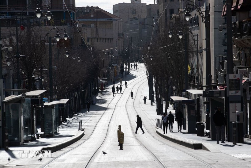 Đường phố ở Jerusalem ngày 28/2/2026. (Ảnh: THX/TTXVN)