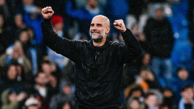 HLV Pep Guardiola vui mừng sau trận Man City thắng Newcastle 2-1 ở vòng 27 Ngoại hạng Anh trên sân Etihad, Manchester, Anh ngày 21/2/2026. Ảnh: Man City