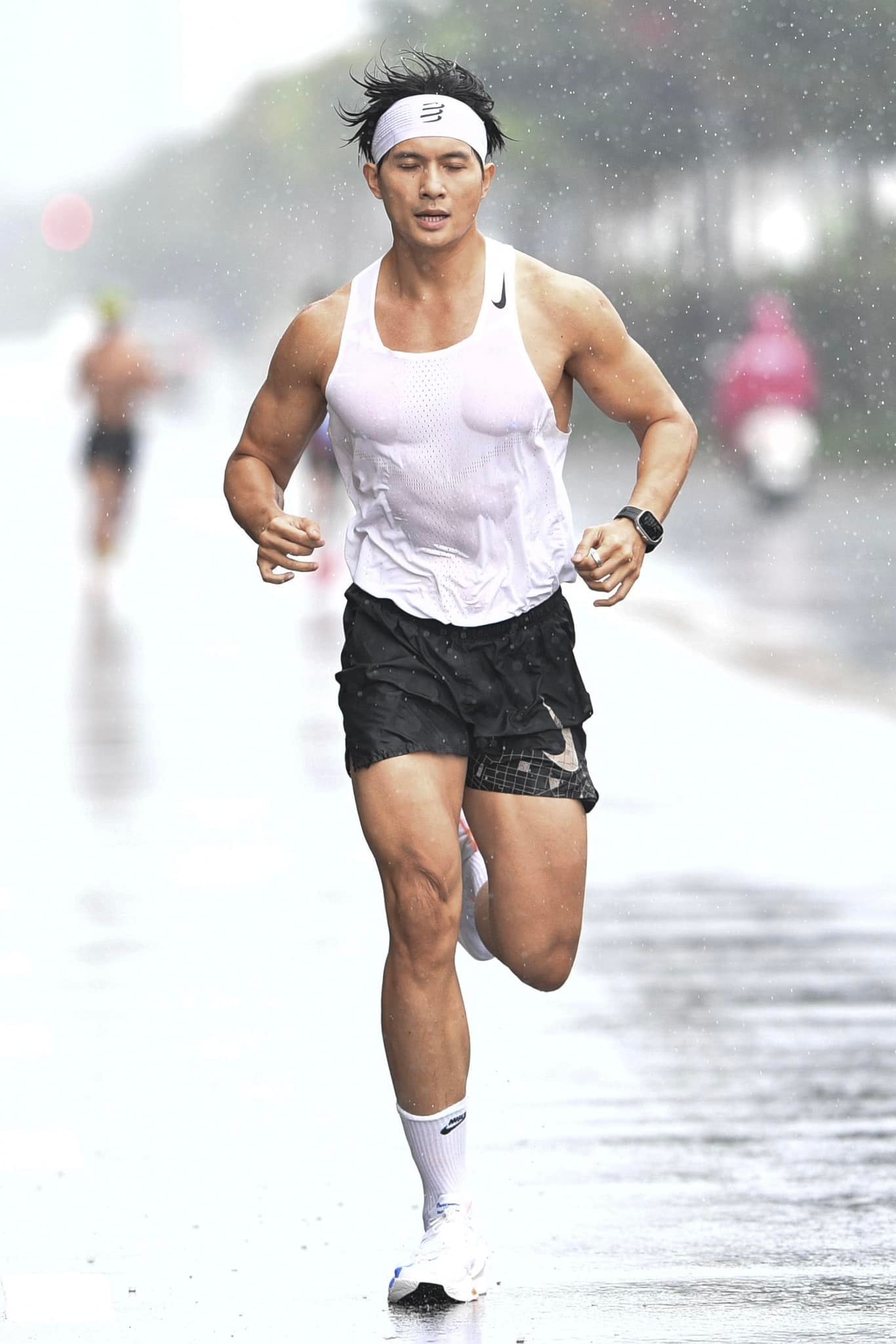 Lâm Bảo Châu giữ phong độ nhờ chạy bộ